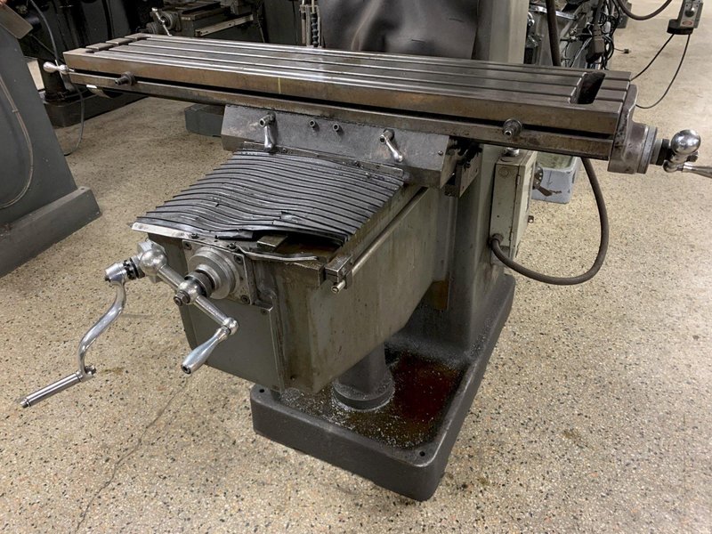 Seiki Model 3VS Variable Speed Vertical Milling Machine