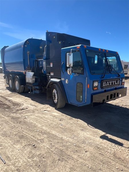 2024 Battle Motors Electric Garbage Truck 001371