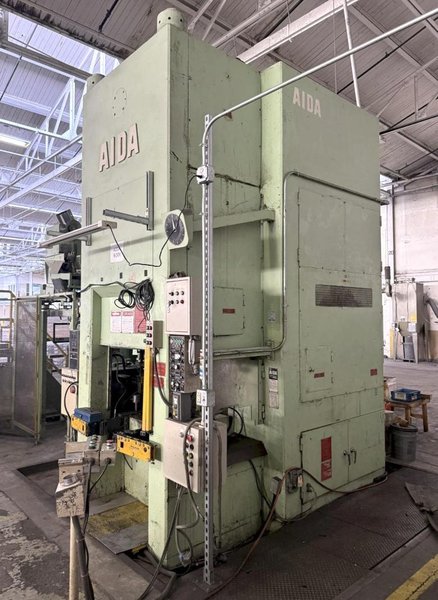 630 TON AIDA K-630 KNUCKLE JOINT PRESS. STOCK # 0758426