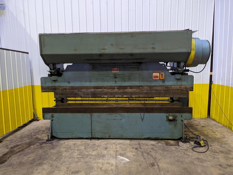 55 TON X 12' CHICAGO D &amp; K MODEL #1012-B AIR CLUTCH MECHANICAL PRESS BRAKE: STOCK #19216