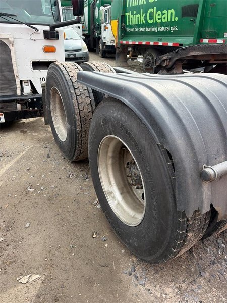 2020 Freightliner Cascadia 1FUJHHDV4LLLC1676