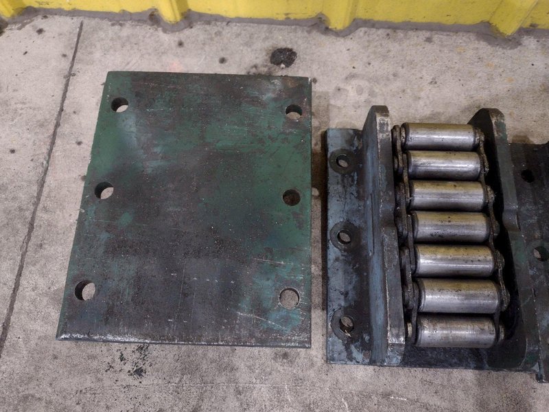 (4) 15 TON HILLMAN ROLLER TYPE MODEL #15-0T NARROW MACHINE SKATES: STOCK # 23004