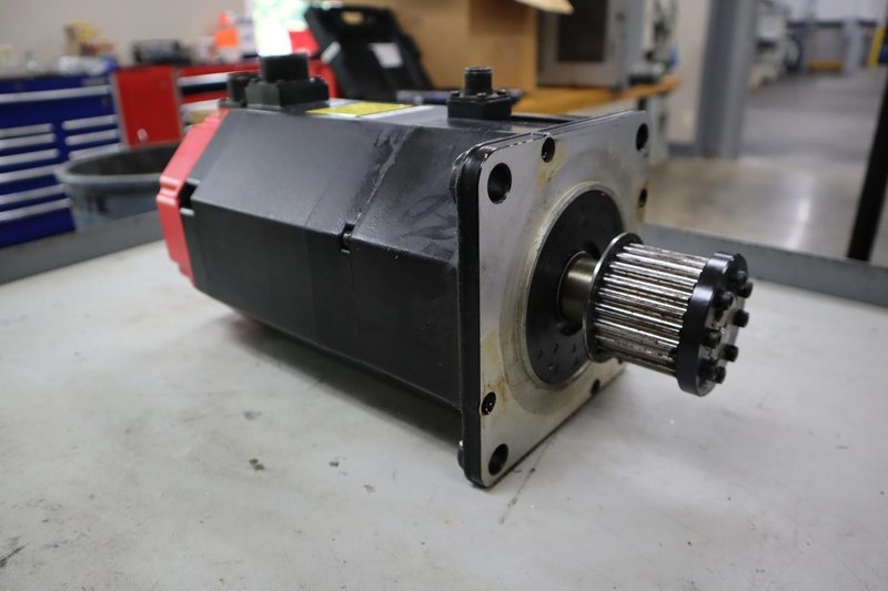 Used Fanuc AC12/2000 Servo Motor; 1.0 kW A06B-0141-B177