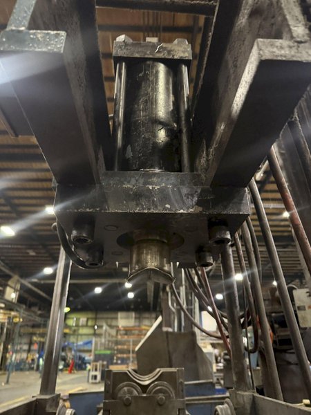 75 TON X 96" DRILCO TRAVELING HEAD HYDRAULIC STRAIGHTENING PRESS: YOBRO #25865