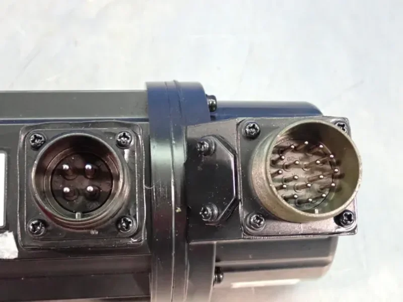 Yaskawa Electric  Ac Servo Motor  - Usasem-03as2k