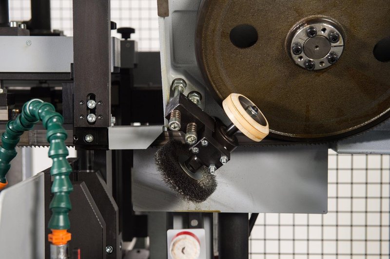 NEW 9" x 9" HYD-MECH H-230A HORIZONTAL BAND SAW
