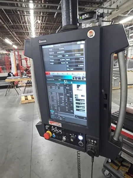 AMADA 243 TON HRB 2204 PRESS BRAKE  -  HRB2204
