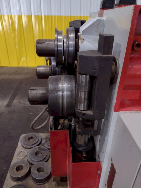 2-3/8" X 2-3/8" X 1/4" SIMASV HYDRAULIC ANGLE BENDING ROLL: STOCK #18847