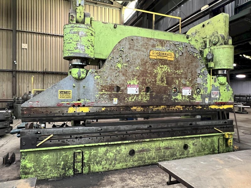 600 TON X 18&#039; CINCINNATI MODEL #600H HYDRAULIC PRESS BRAKE: STOCK #18650
