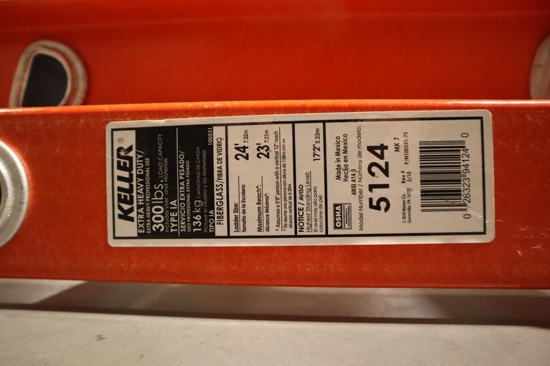 Keller 5124 24-Foot Fiberglass Extension Ladder- Auction Item