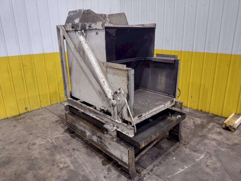 33" 39" x 51"  HYDRAULIC CELL BIN PARTS DUMPER: YOBRO #25026