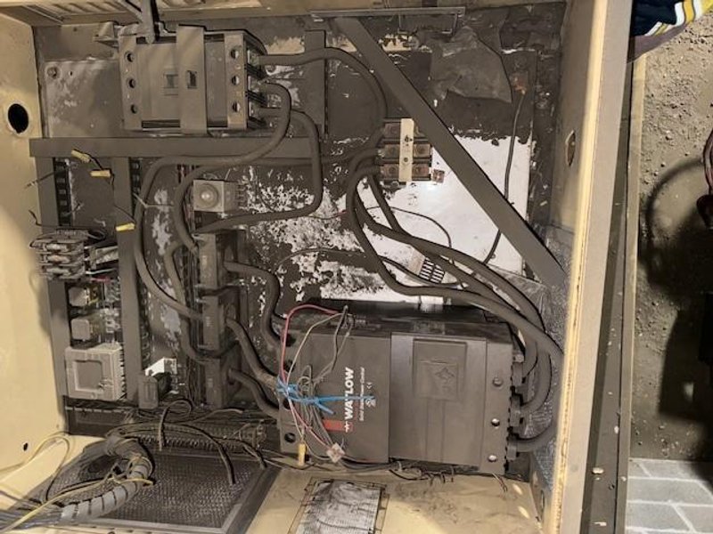 THERMTRONIX SF-1200 ELECTRIC RESISTANCE STATIONARY FURNACE S/n 941210 WITH CONTROLS