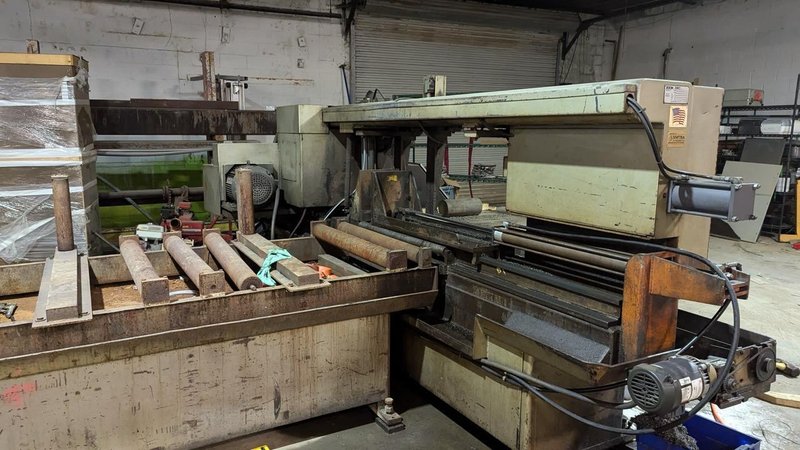 37″ x 27″ HEM H160XLM Dual-Column Horizontal Band Saw, 1990