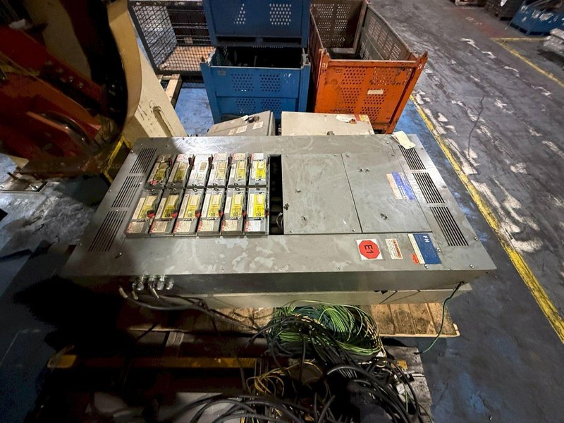 Square D 338179260010001 Power Distribution Panel 600Y/347V, 3-PH, 250 Max Amps USED