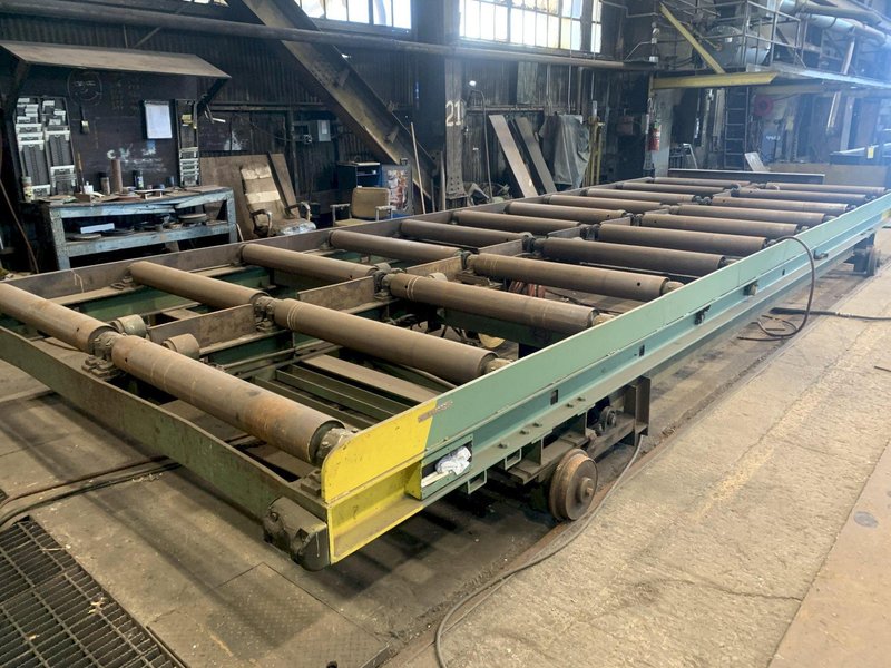 10' WIDE X 27' LONG POWERED TRAVERSING ROLLER CONVEYOR: STOCK #13384
