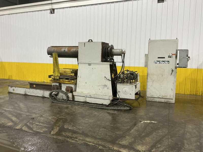 30,000 LBS X 36" PERFECTO COIL FEED LINE, COIL REEL UNCOILER &amp; STRAIGHTENER: YOBRO #24871