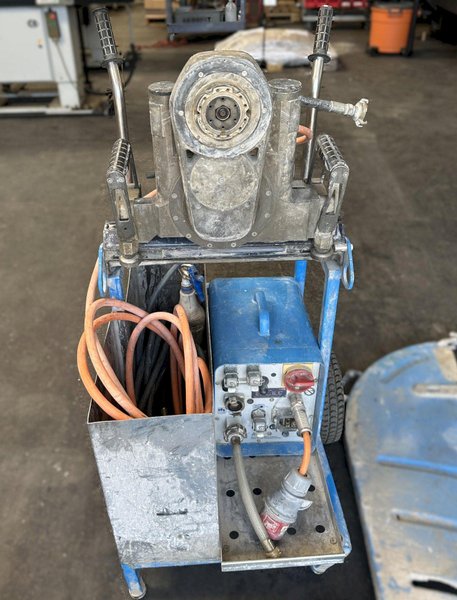 TYROLIT WSE1621 Wall Saw Complete w/ Motor, Blade Guard, Controller with Remote, Track and TYROLIT WCU17P (WCE17 Kit For WSE 1621 Wire Saw)