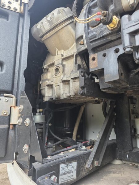 2022 Utility 53 x 102 1UYVS2534N2632821