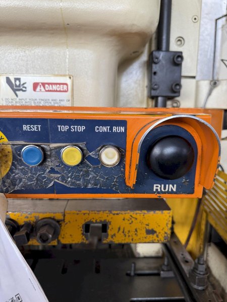 110 TON STAMTEC MODEL OCP-110 GAP FRAME. STOCK # 0669525