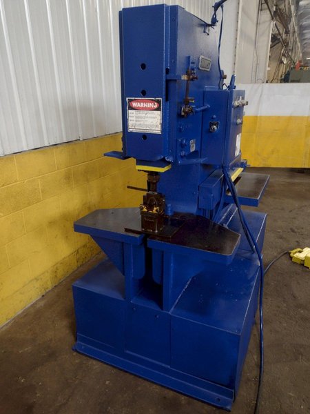 80 TON MIDWEST MODEL #150-80DE HYDRAULIC IRONWORKER: STOCK #17220