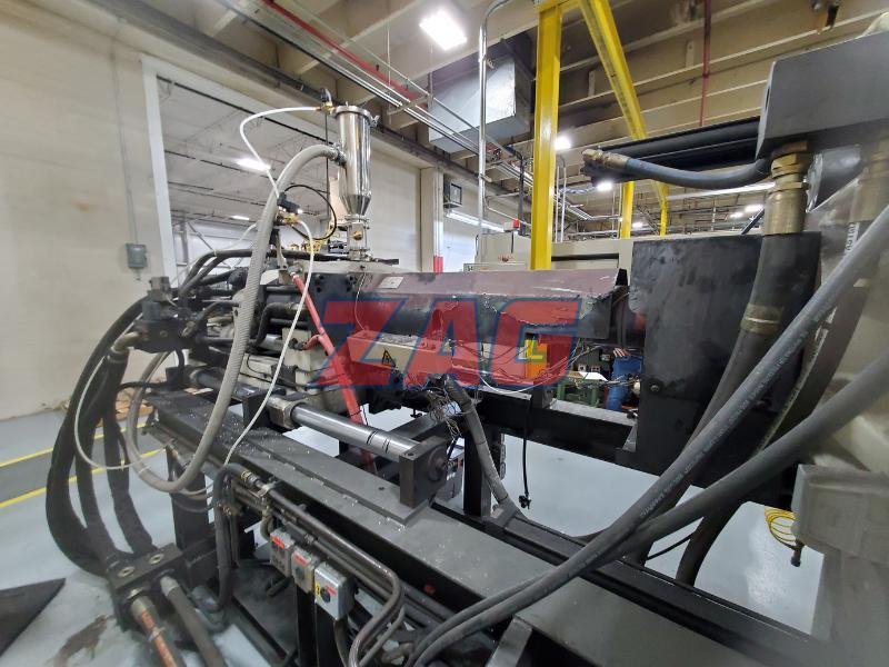 Cincinnati Milacron Used MH300-29 Injection Molding Machine, 300 ton,  29 oz.