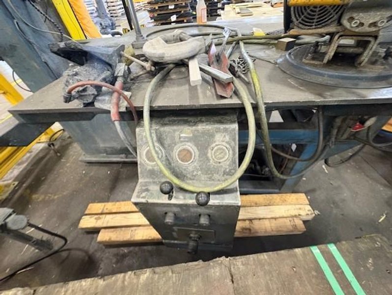 20&quot; X 13&quot; DOALL VERTICAL CIRCLE CONTOUR BAND SAW WITH METL SAW HYDRAULIC ROTATING FLOW TABLE STOCK# 4117