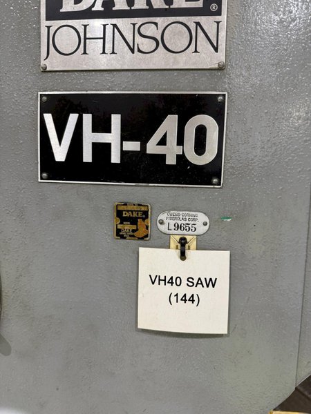 40" DAKE JOHNSON MODEL #VH-40 VERTICAL BAND SAW: STOCK #26286