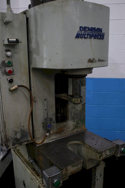 8 TON DENISON HYDRAULIC C FRAME PRESS: STOCK #74275
