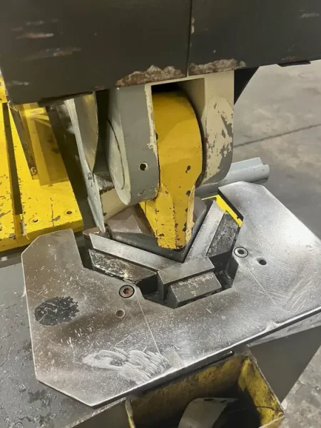 USED MUBEA 82 TON DUAL STATION HYDRAULIC IRONWORKER MODEL HIW 750/510, Year: 2004