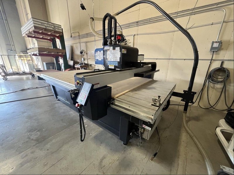 5′ x 10′ AXYZ Trident 4010 CNC Router, 2021 – LOW HOURS