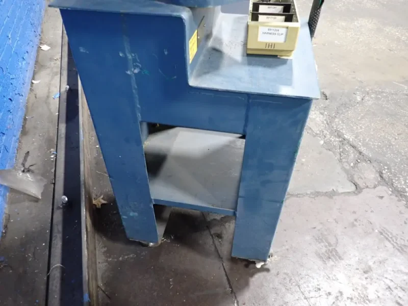 TENNSMITH METAL NOTCHER