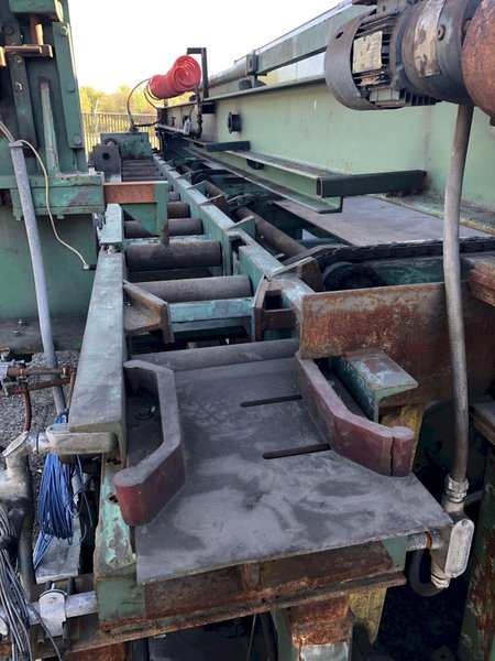 20&#039; SUTTON POWERED INFEED &amp; OUTFEED CONVEYORS / RACKS: STOCK #16743