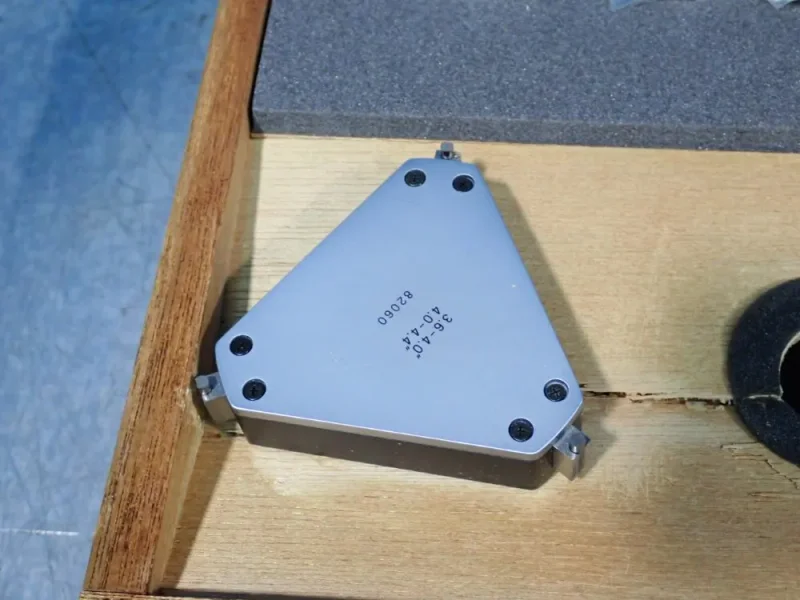 MITUTOYO BORE GAGE KIT W/CASE