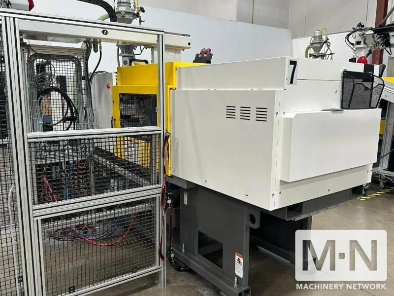 138 TON 1.9 OZ MILACRON FANUC ROBOSHOT MODEL S-110iB INJECTION MOLDING MACHINE MFG 2021