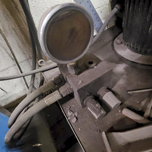 100 TON HPB-1010 HYDRAULIC PRESS. STOCK # 0560925.