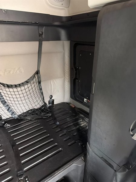 2020 Freightliner Cascadia 1FUJHHDV1LLLC1683