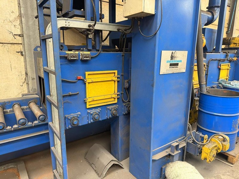 Straaltechniek - RA 600/4 shotblasting