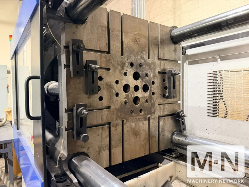 500 TON 68 OZ TOYO MODEL Si-500V ELECTRIC INJECTION MOLDING MACHINE MFG 2012