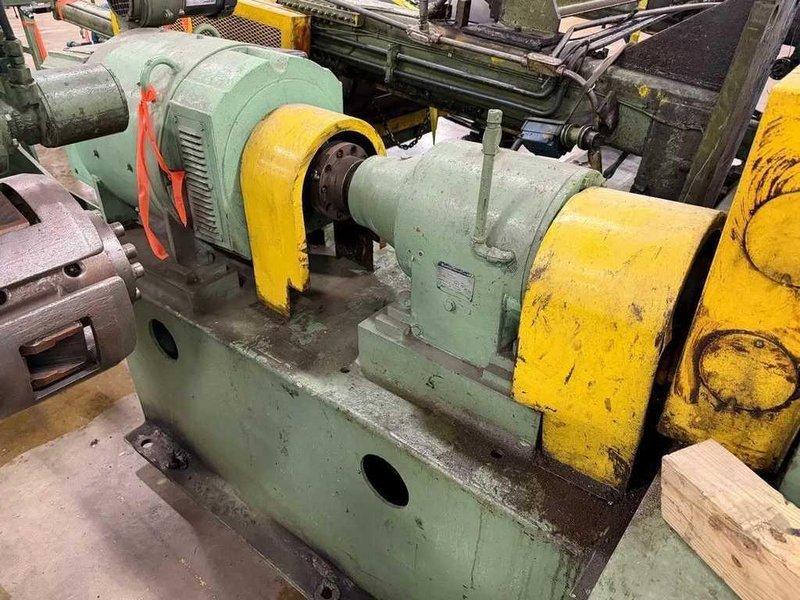 12" x 4.00" x 8,000# Loopco Slitting Line