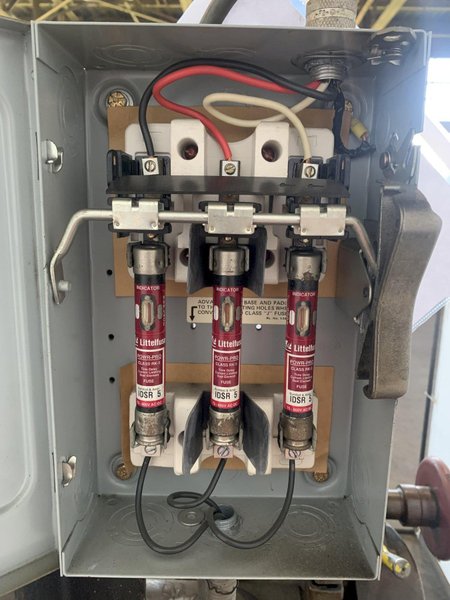 10" X 22" SOUTH BEND PRECISION SHOP LATHE. STOCK # 0746523.