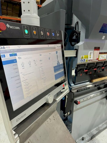 150 Ton x 10′ Accurl Genius Pro CNC Press Brake, 2025 – 4 axis back gauge