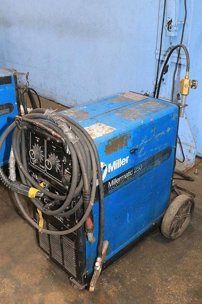 MILLER 250 AMP DC POWER MIG WELDER, MODEL: MILLERMATIC-250