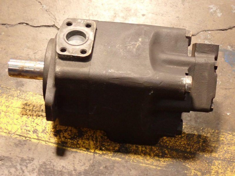 REXROTH HYDRAULIC PUMP  -  R901077322