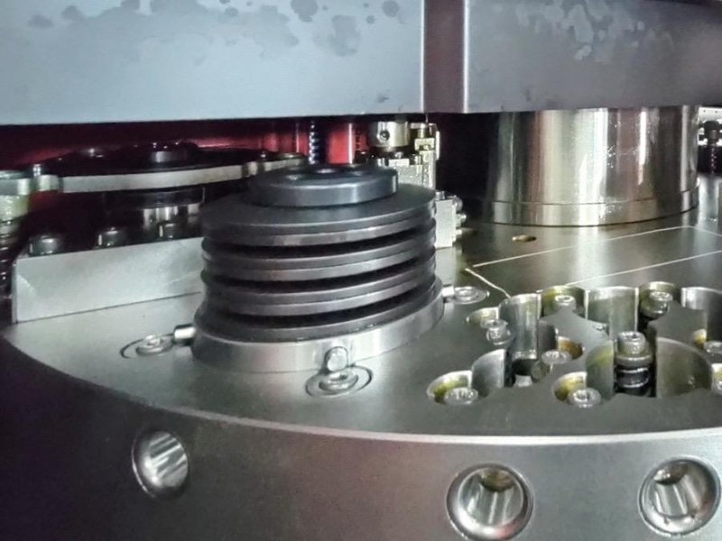 Amada AE-2510NT Turret