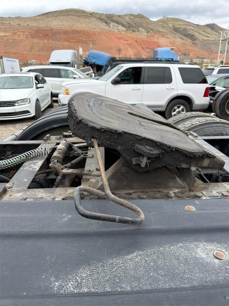 2020 Freightliner Cascadia 1FUJHHDV1LLLC1683