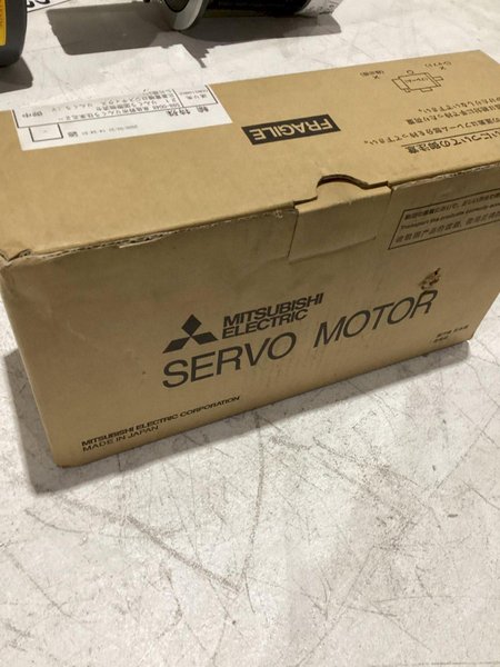 MITSUBISHI SERVO MOTOR HF105S-A51 NEW