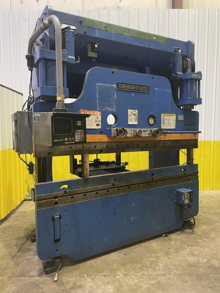 135 TON X 8' CINCINNATI MODEL 135FMX6 HYDRAULIC PRESS BRAKE: STOCK #15770