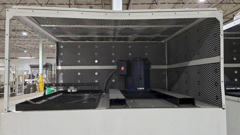 ROBOVENT NICE FILTERED EXHAUST SYSTEM WELDING/FUMES/DUST USED