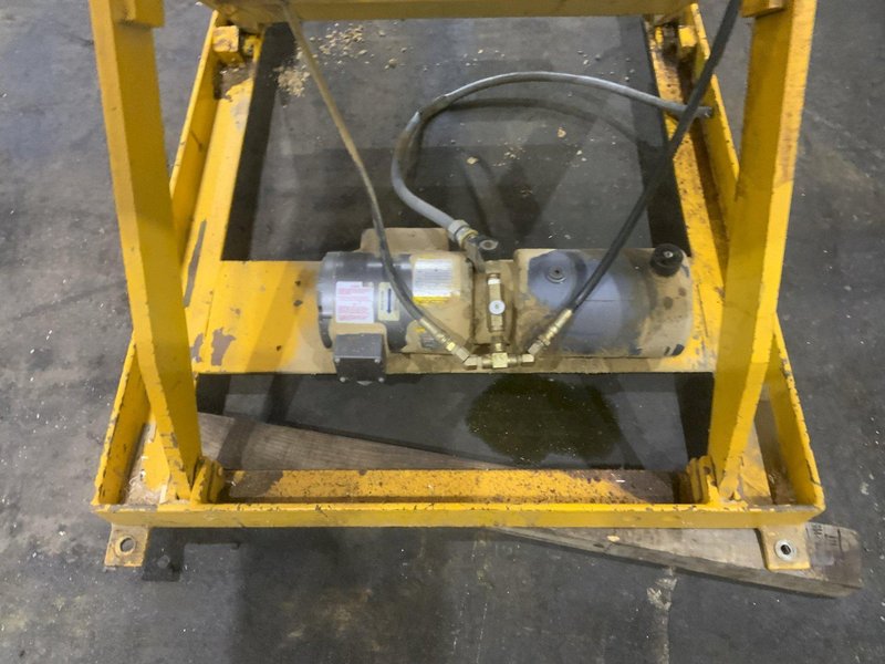 4000 LBS ECONOLIFT ELECTRIC SCISSOR LIFT TABLE: STOCK #80982
