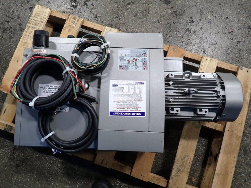 BECKER 98/112 M^3/H VACUUM PUMP  -  KVT 3.100